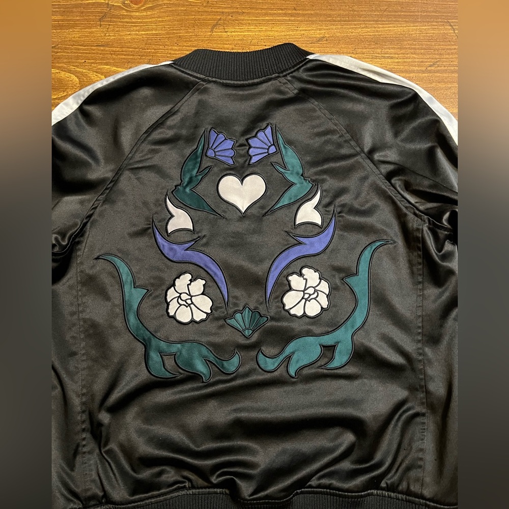 Guess Bomber Jacket - Picture 2 of 7